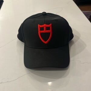 Tudor hat, unworn